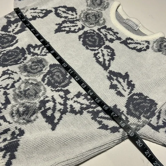 Vintage Eaton Knit  Sweater. Size Large. - Picture 7 of 10